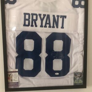 Dez Bryant autographed jersey